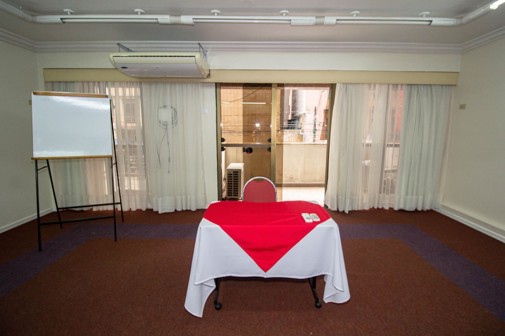 Trevi Hotel & Business 28/67