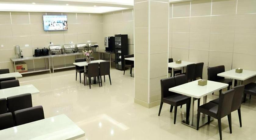 GreenTree Inn Changzhou Henlin Town Zhongtian Express Hotel 40/48