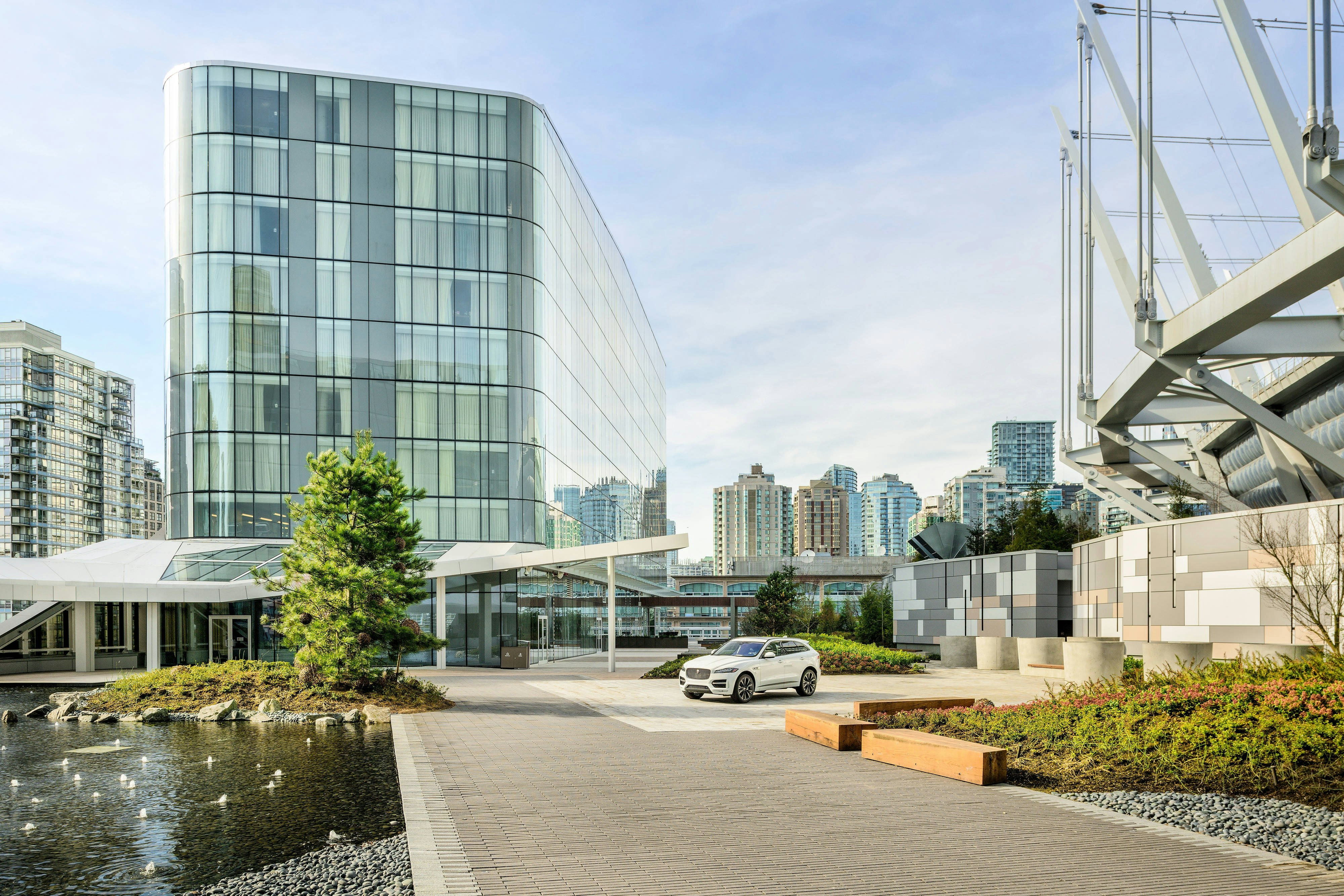JW MARRIOTT PARQ VANCOUVER 51/52