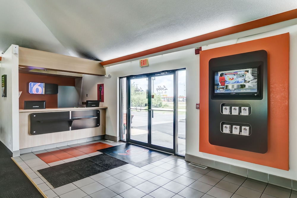 Motel6 Georgetown, KY - Lexington North 7/51