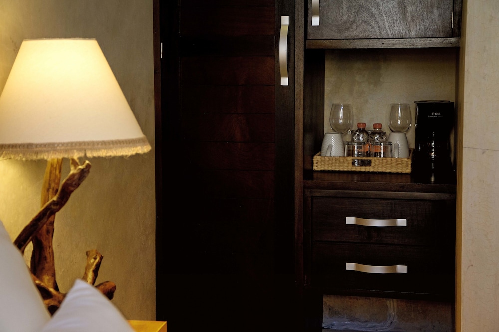 Ya'ax Hotel Boutique 60/74