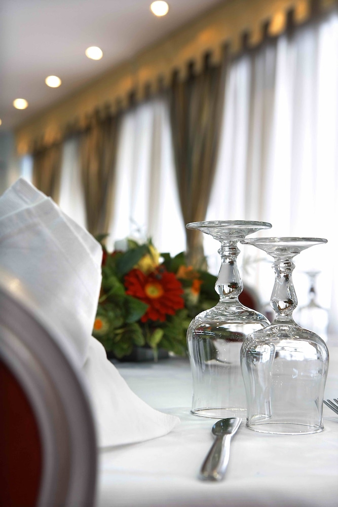 Parthenon Hotel Athens, Vassilicos House of Hospitality 23/31