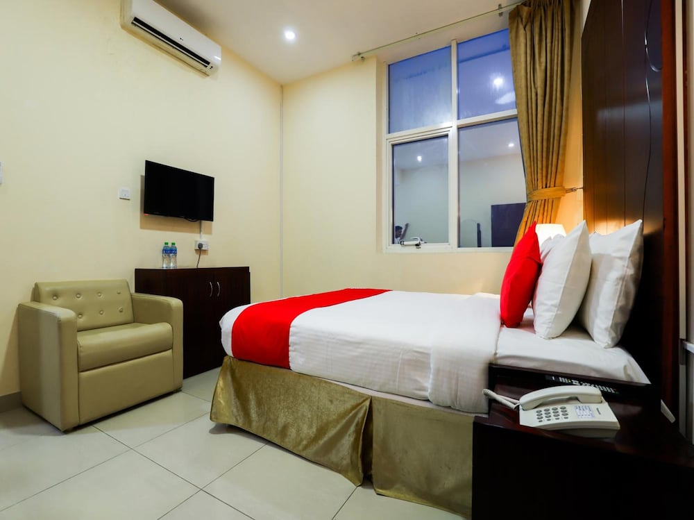SH HOTEL 16/36