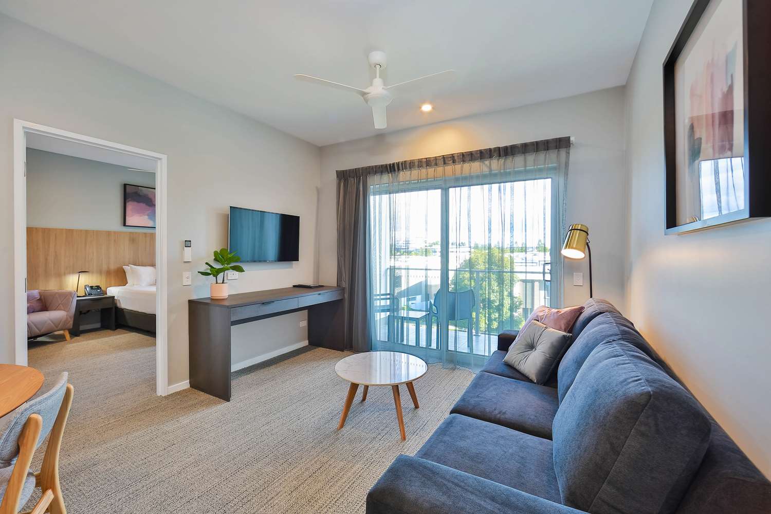 Best Western Plus North Lakes Hotel 32/50