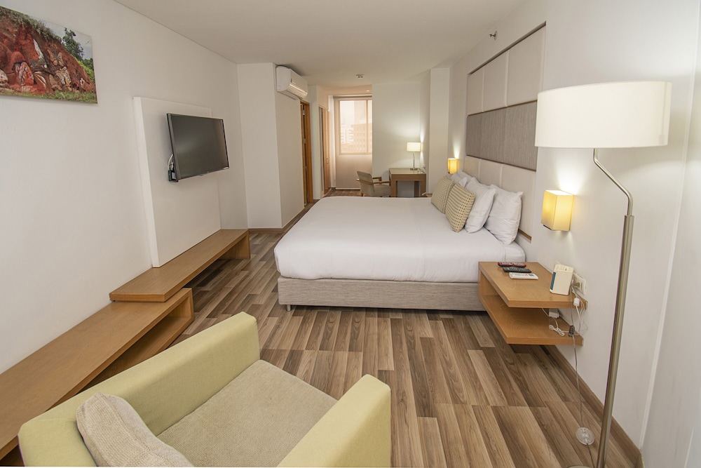 Hotel Cosmos Cali 14/36