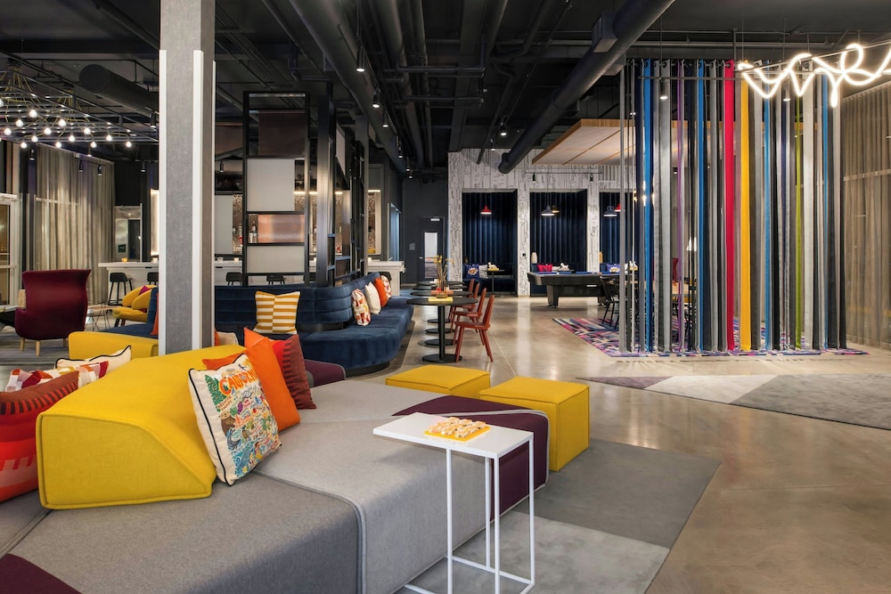 Aloft Sacramento Airport Natomas 39/43