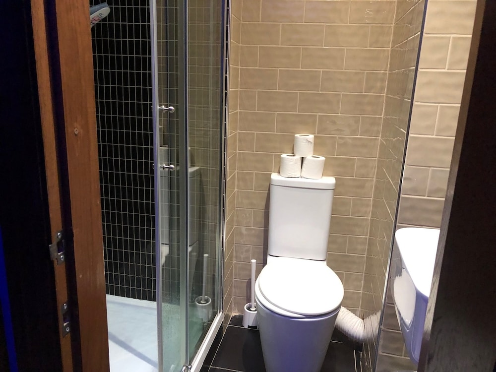 غرفة مفردة بحمام خاص، Crystal Lodge Hotel 4/4