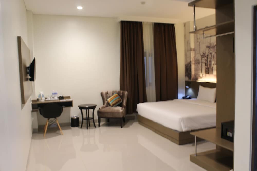 Opi Indah Hotel 10/52