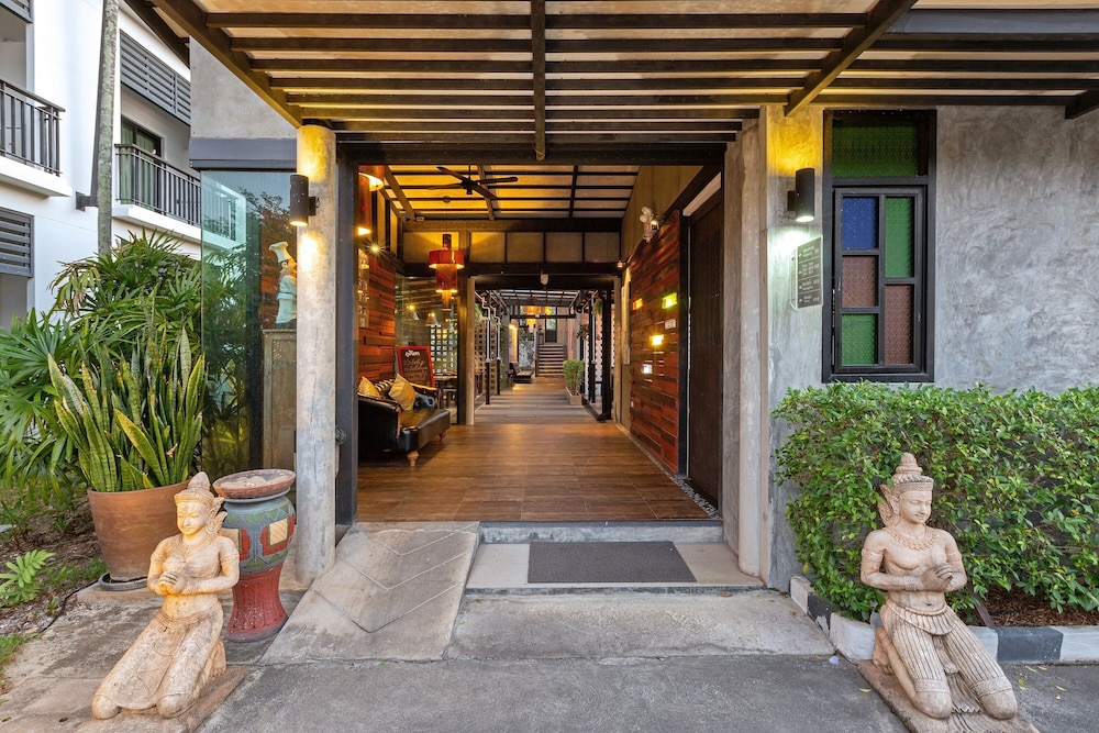 Phu Ke Ta the Hip Serviced Apartment And Hotel 10/66
