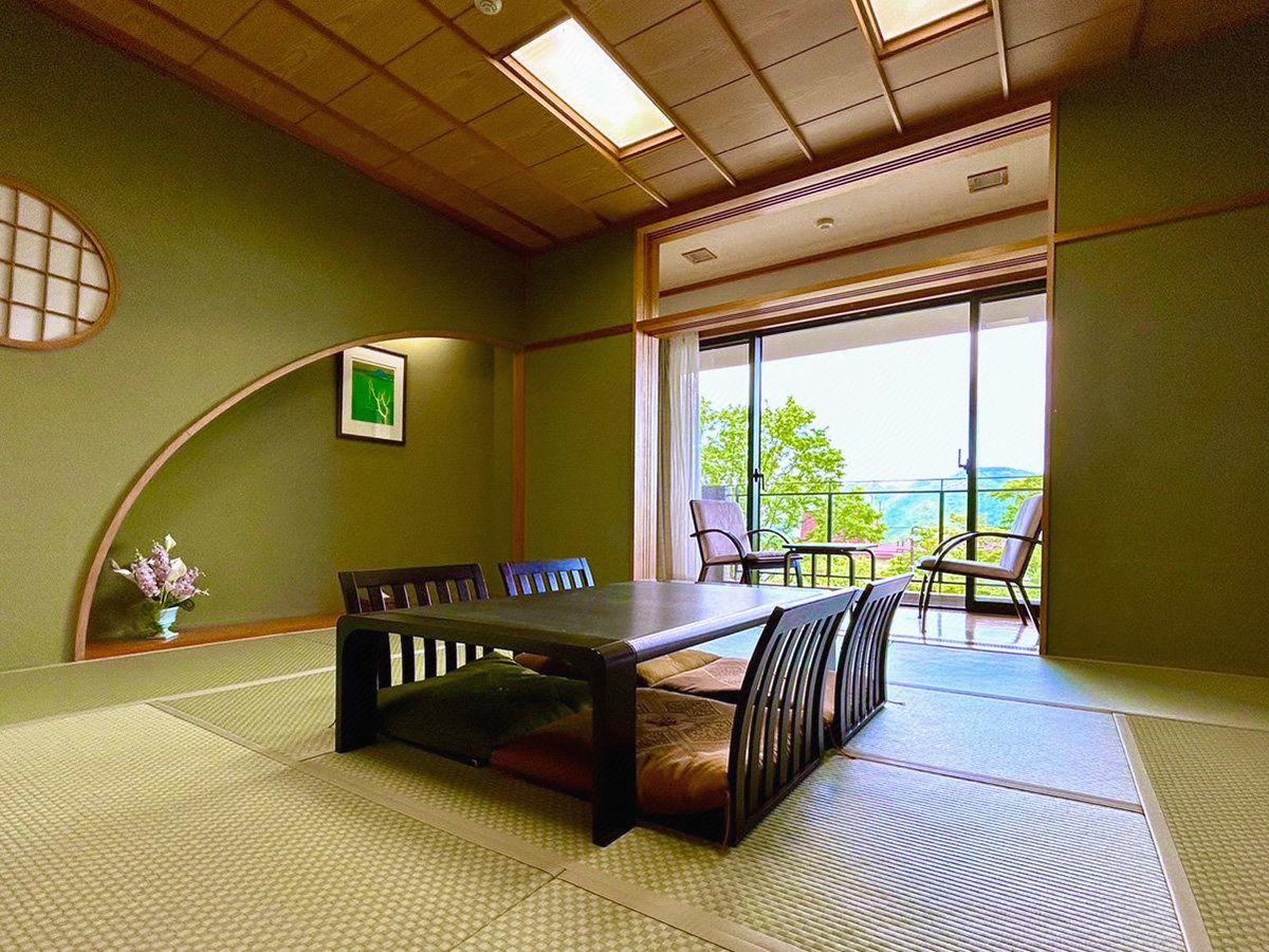 Japanese, 4 Futon Beds, Adult Only