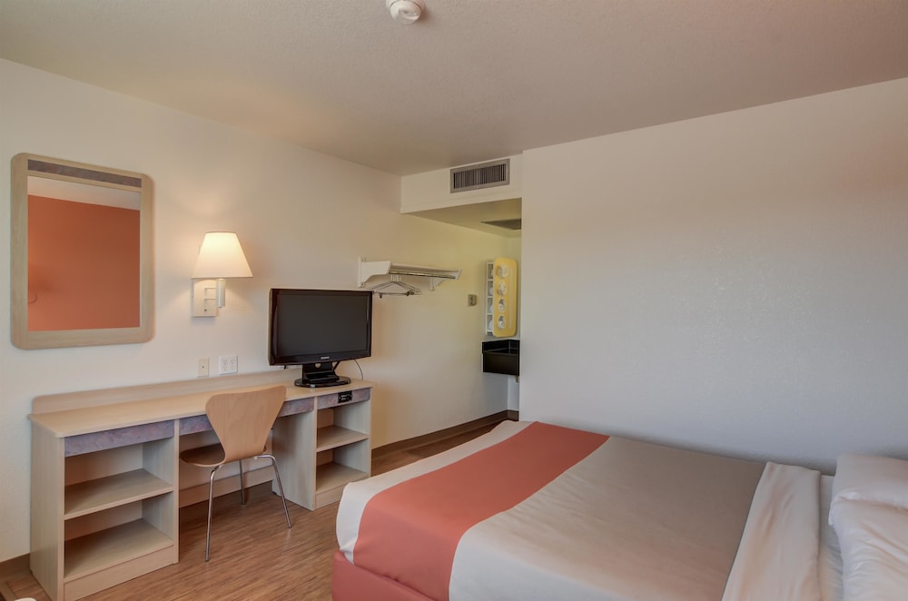 Motel6 Casper, WY 33/63