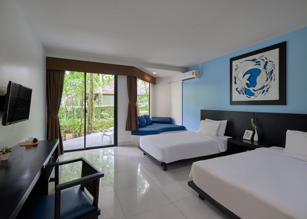 Nai Yang Beach Resort and Spa 15/61
