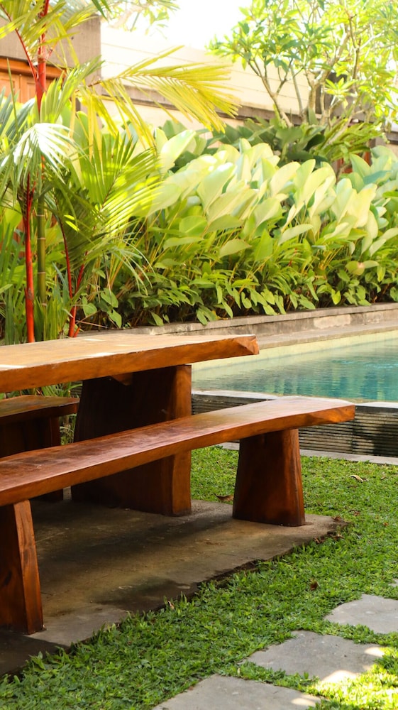 Puri Canggu Villas & Rooms 64/68