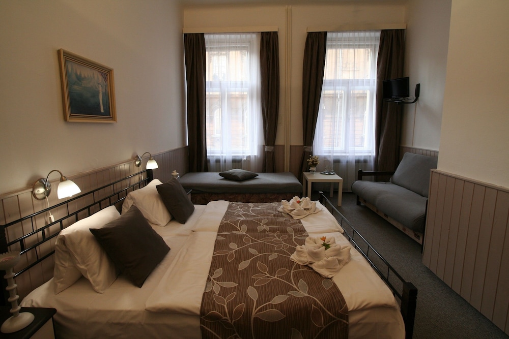 Hotel Anette 17/35