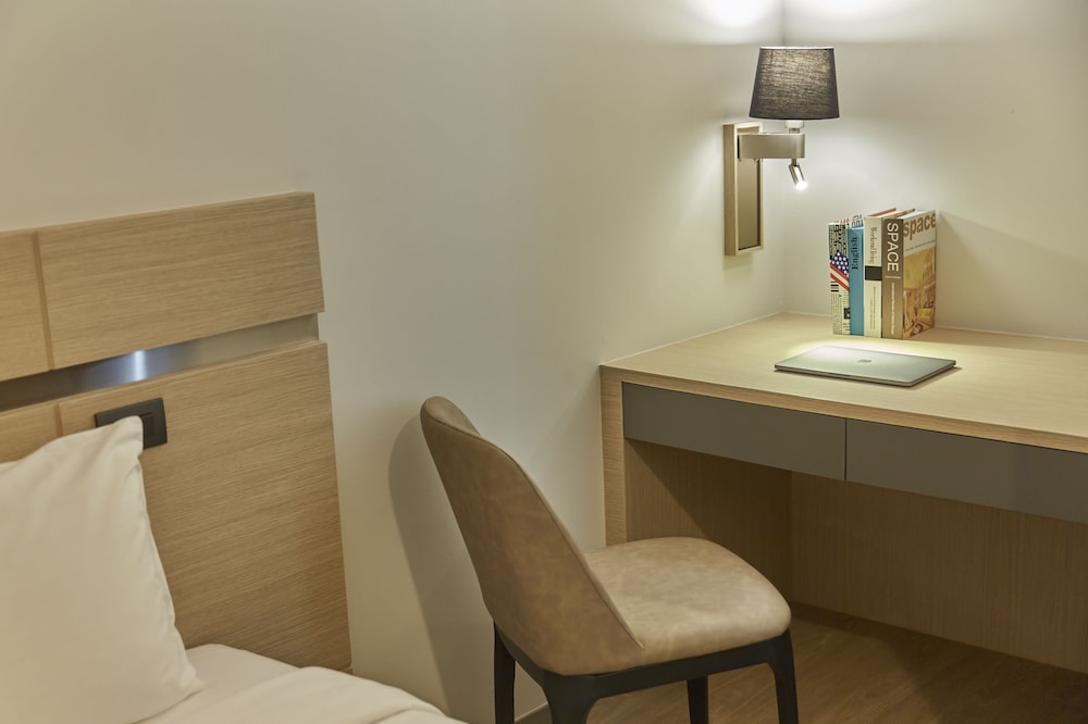 Samyan Serene Hotel 27/63