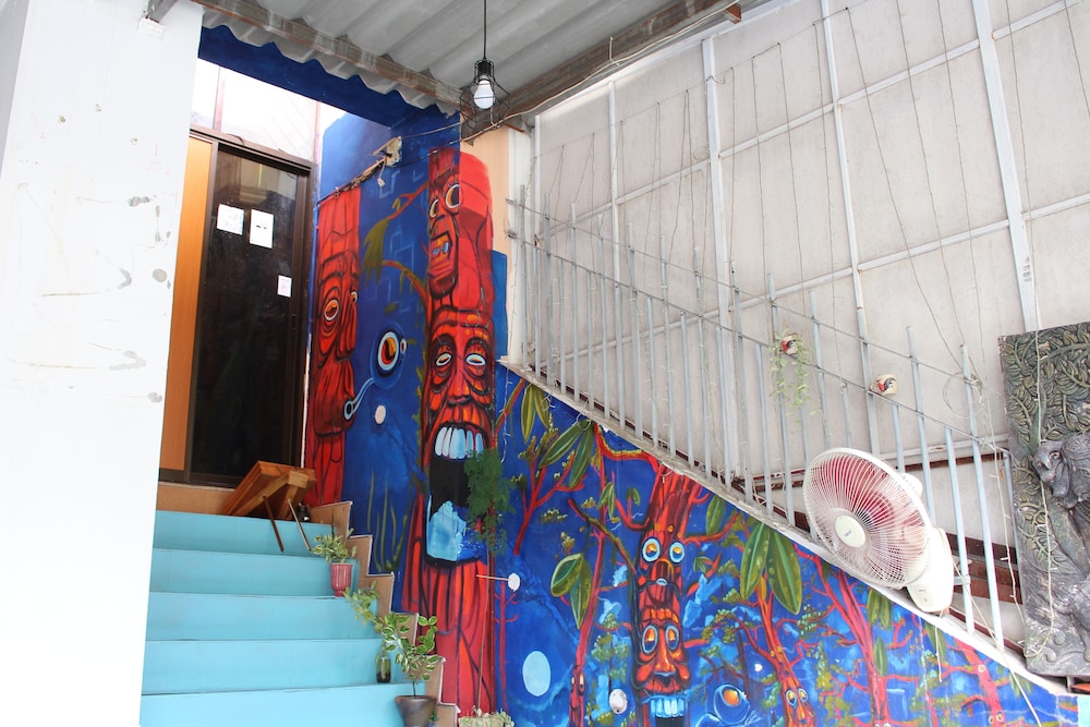 OYO 985 The Twins Hostel 21/25