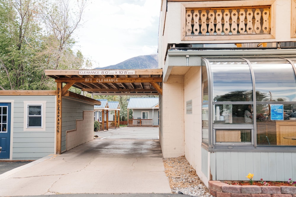 Salida Inn & Monarch Suites 5/78