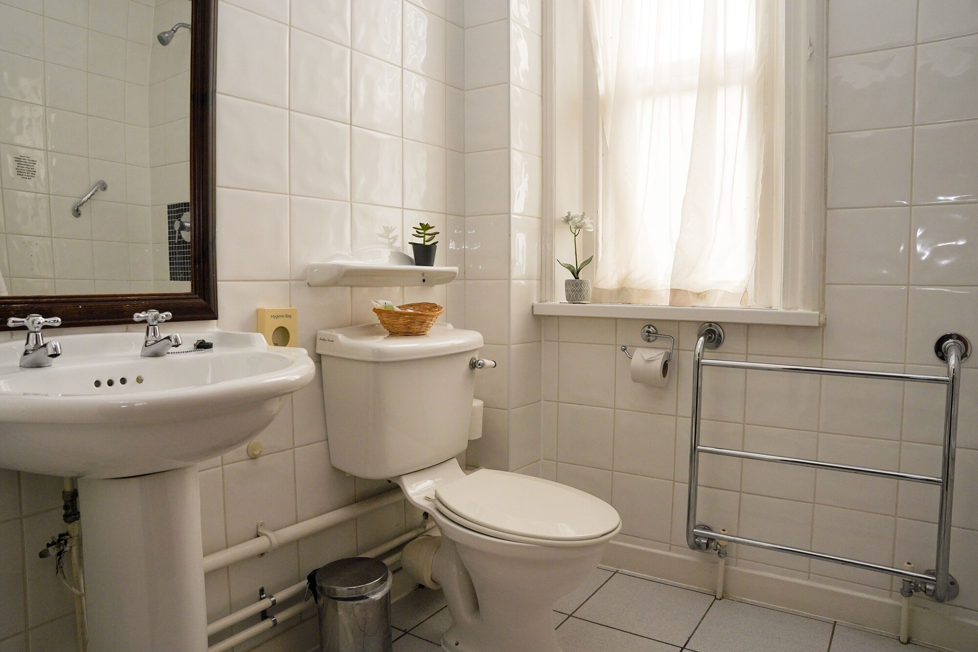 غرفة بسرير كينج، Hotel Samrat 9/9