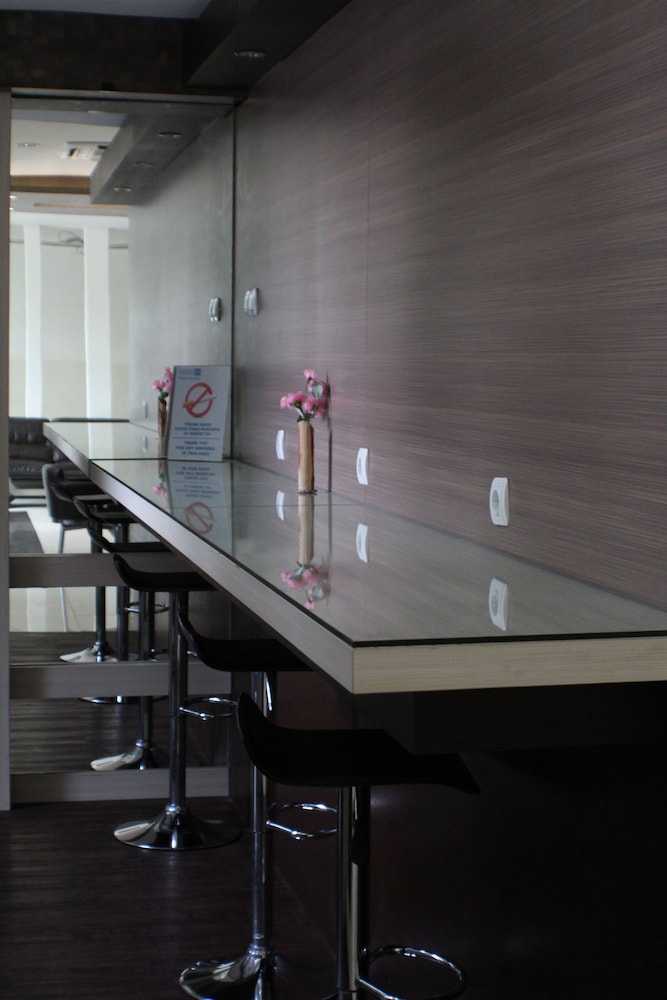 Hotel 88 Embong Kenongo 62/71