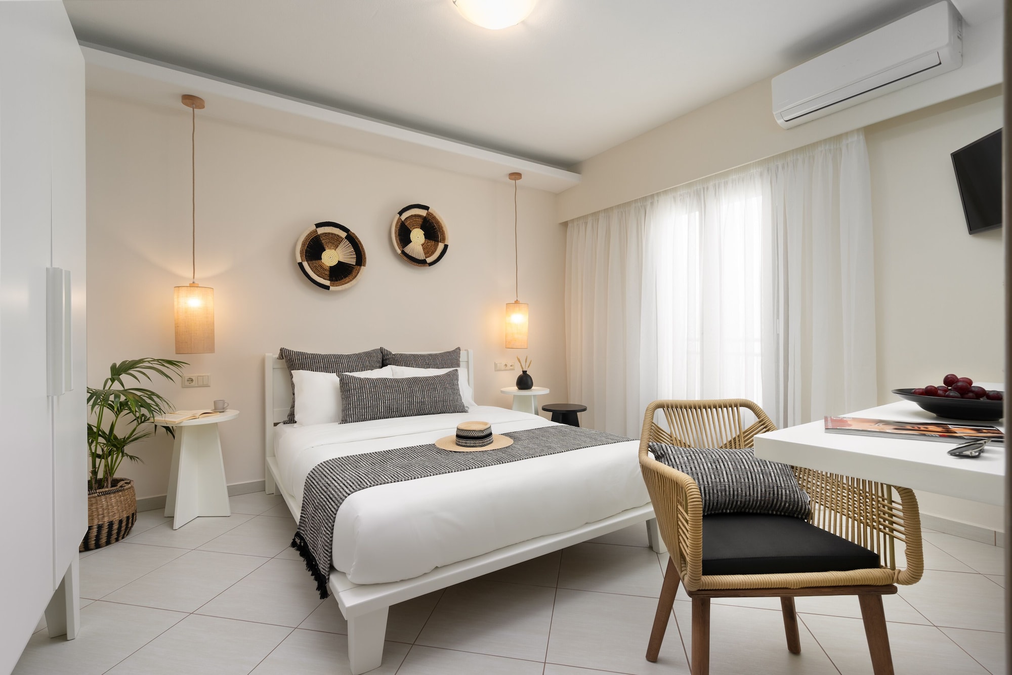 1 BEDROOM, APARTMENT