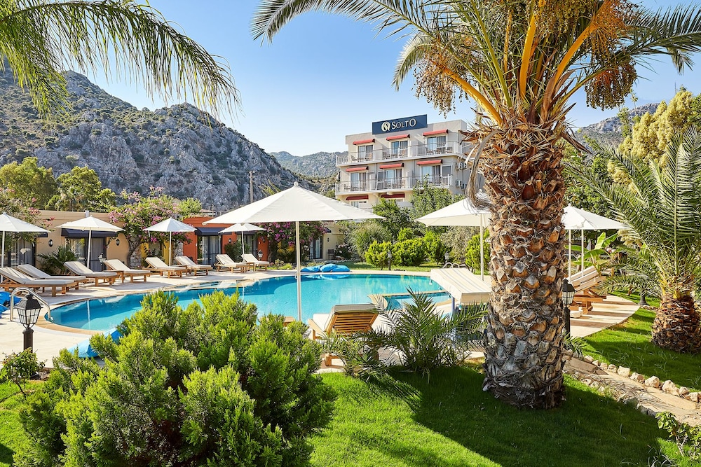 Fi Light Solto Boutique Beach Hotel 34/41