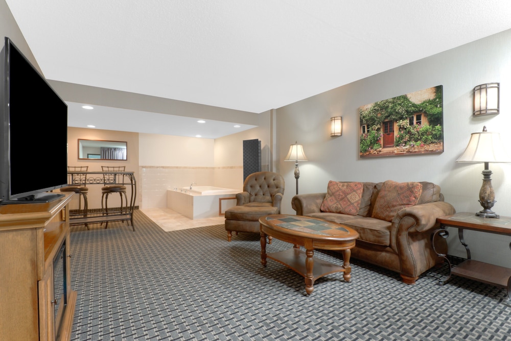 Howard Johnson by Wyndham Lima 36/59
