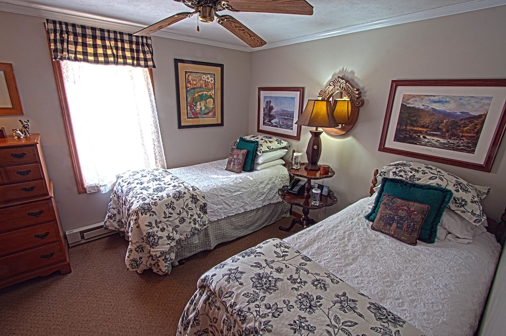 Phineas Swann Bed Breakfast 18/80