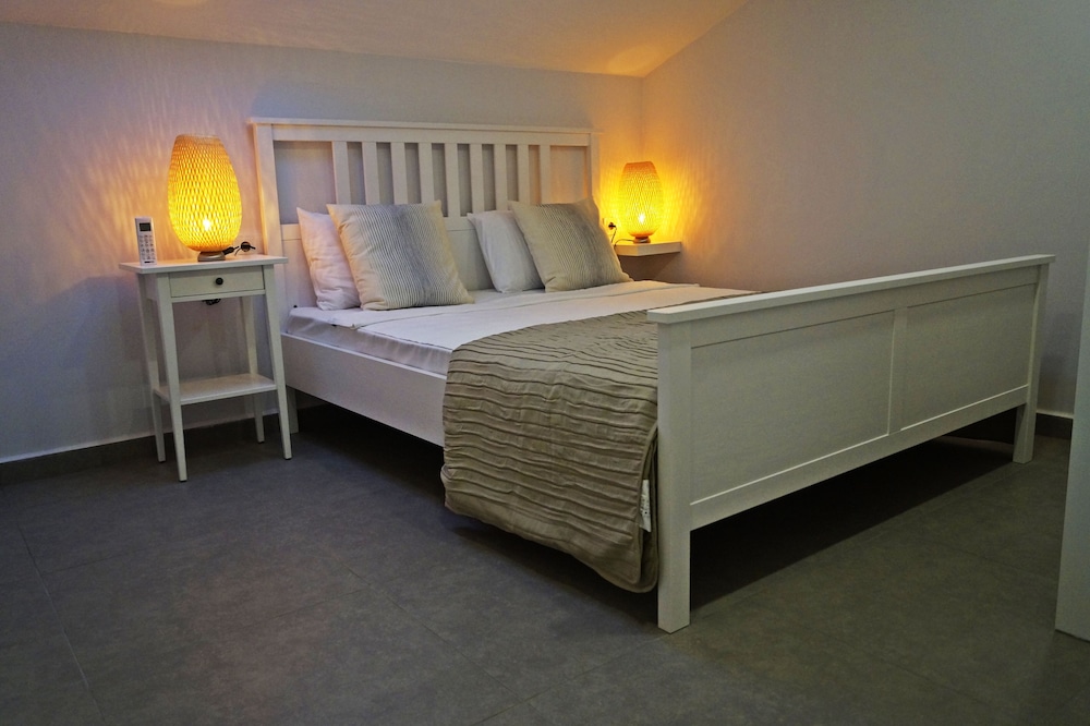 Truemar Hotels & Suites 8/50