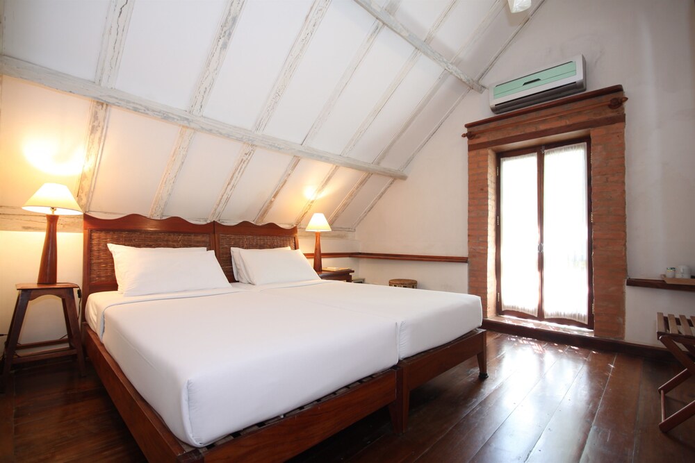 Sala Prabang Hotel 7/27
