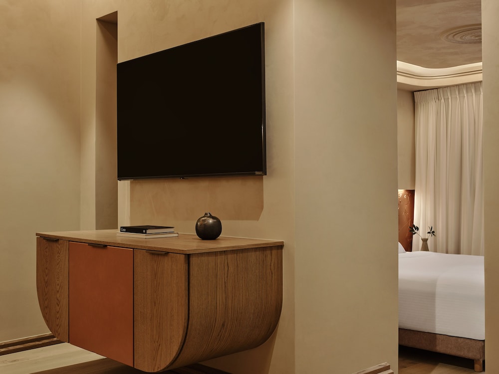 Hotel Porto Antico 18/23