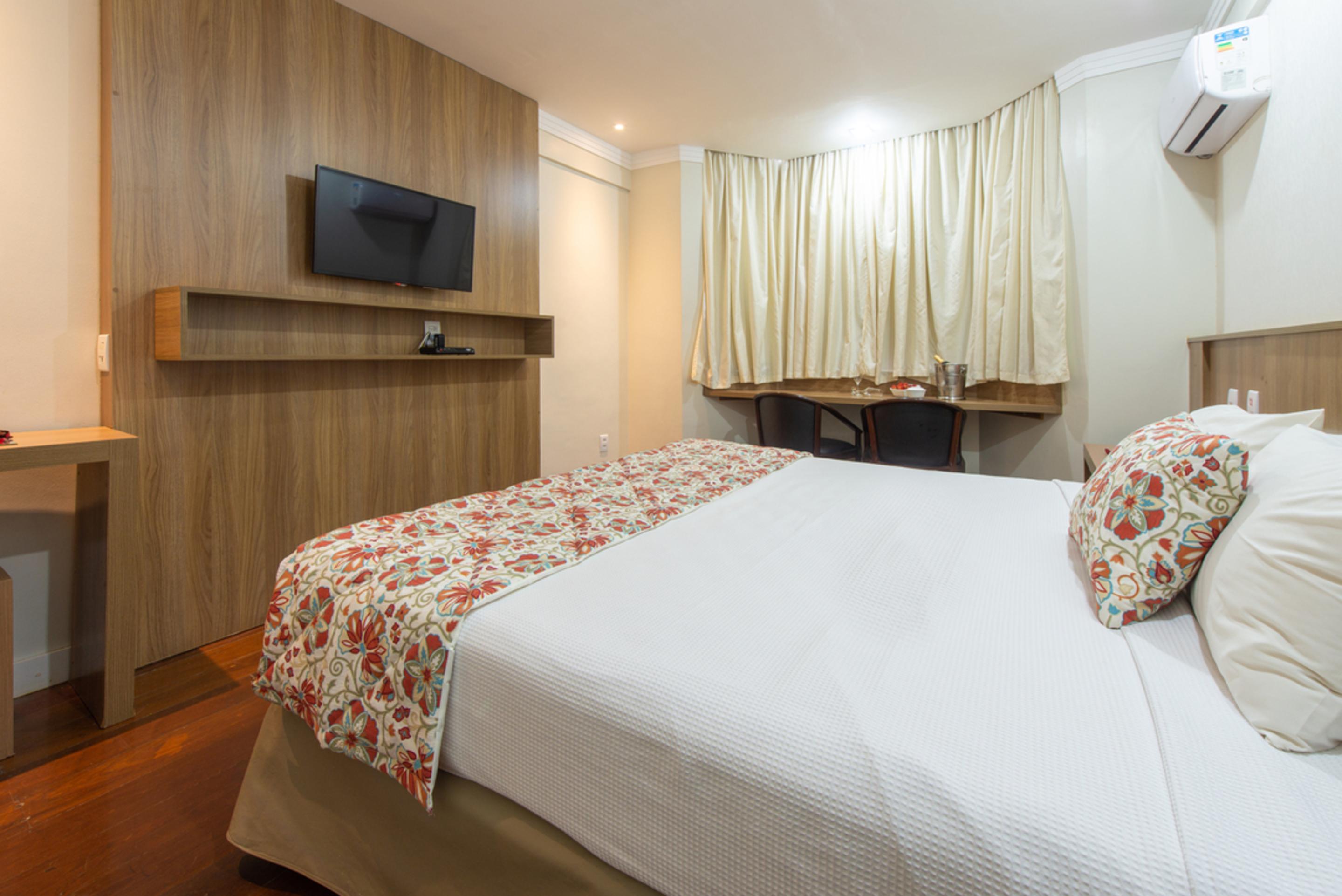 Deluxe, Double Bed