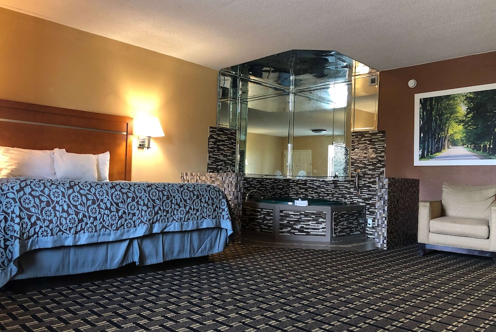Days Inn By Wyndham Columbus 29/54