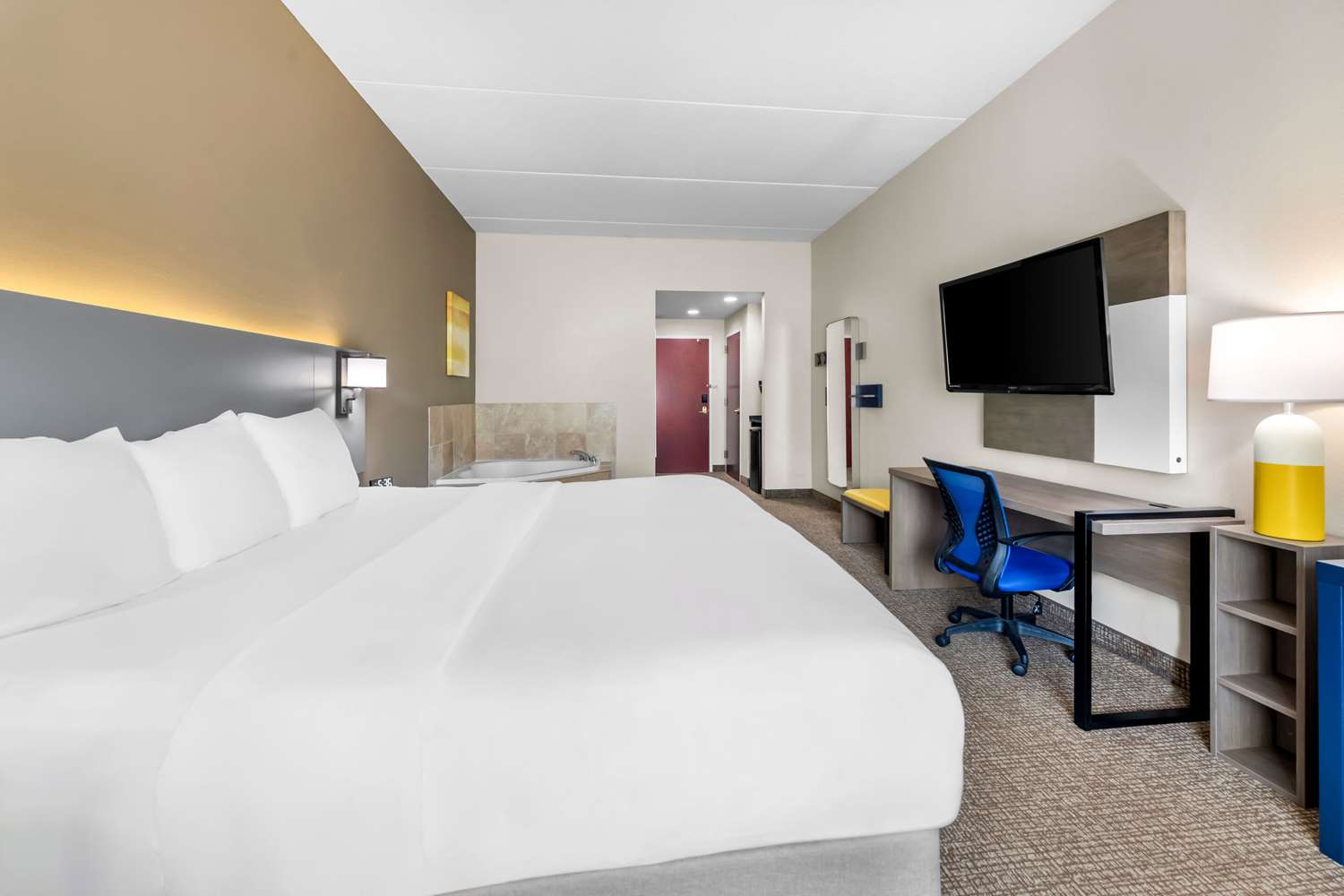 Suite, King Bed
