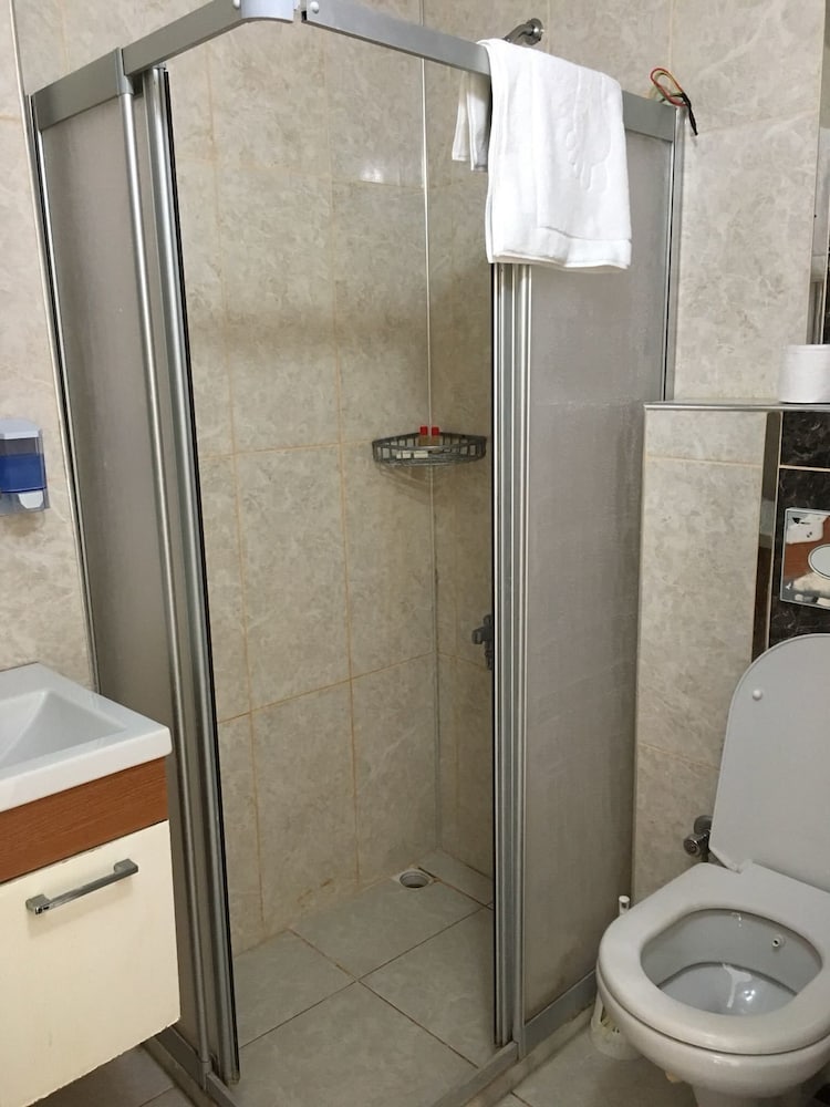 Peri Hotel 37/39