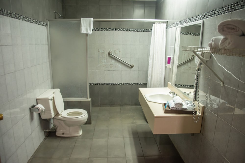 Hotel Aeropuerto 49/50