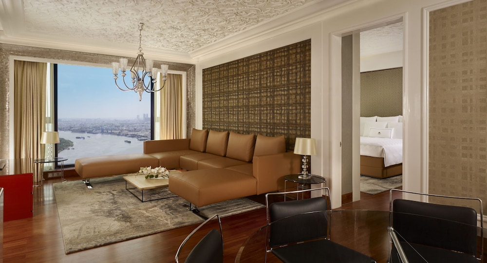The Reverie Saigon Residential Suites 51/76