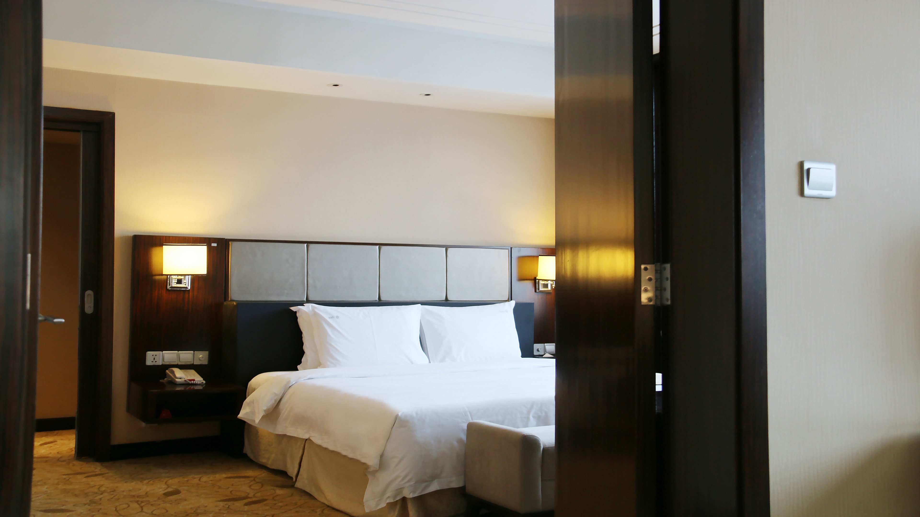 HOLIDAY INN MUDANJIANG 16/50