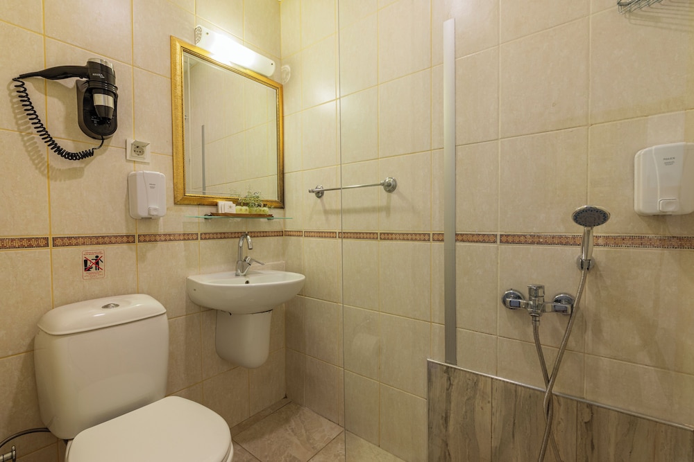 Deluxe, Triple, 3 Beds, Hotel Ipek Palas 7/10