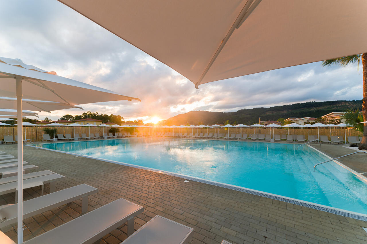 Caladune Resort 49/56