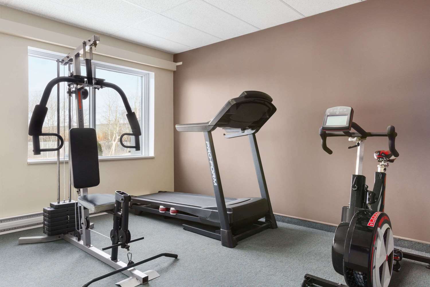 Travelodge By Wyndham Baie Comeau 1/9