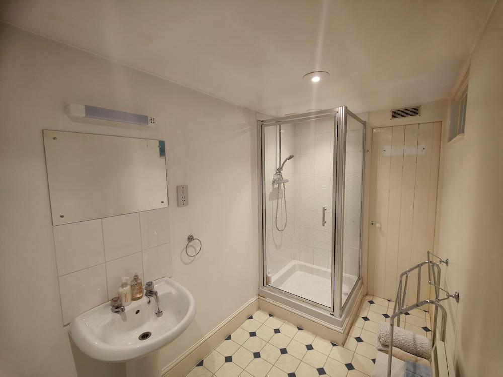 Manor Farm Bed & Breakfast 42/45