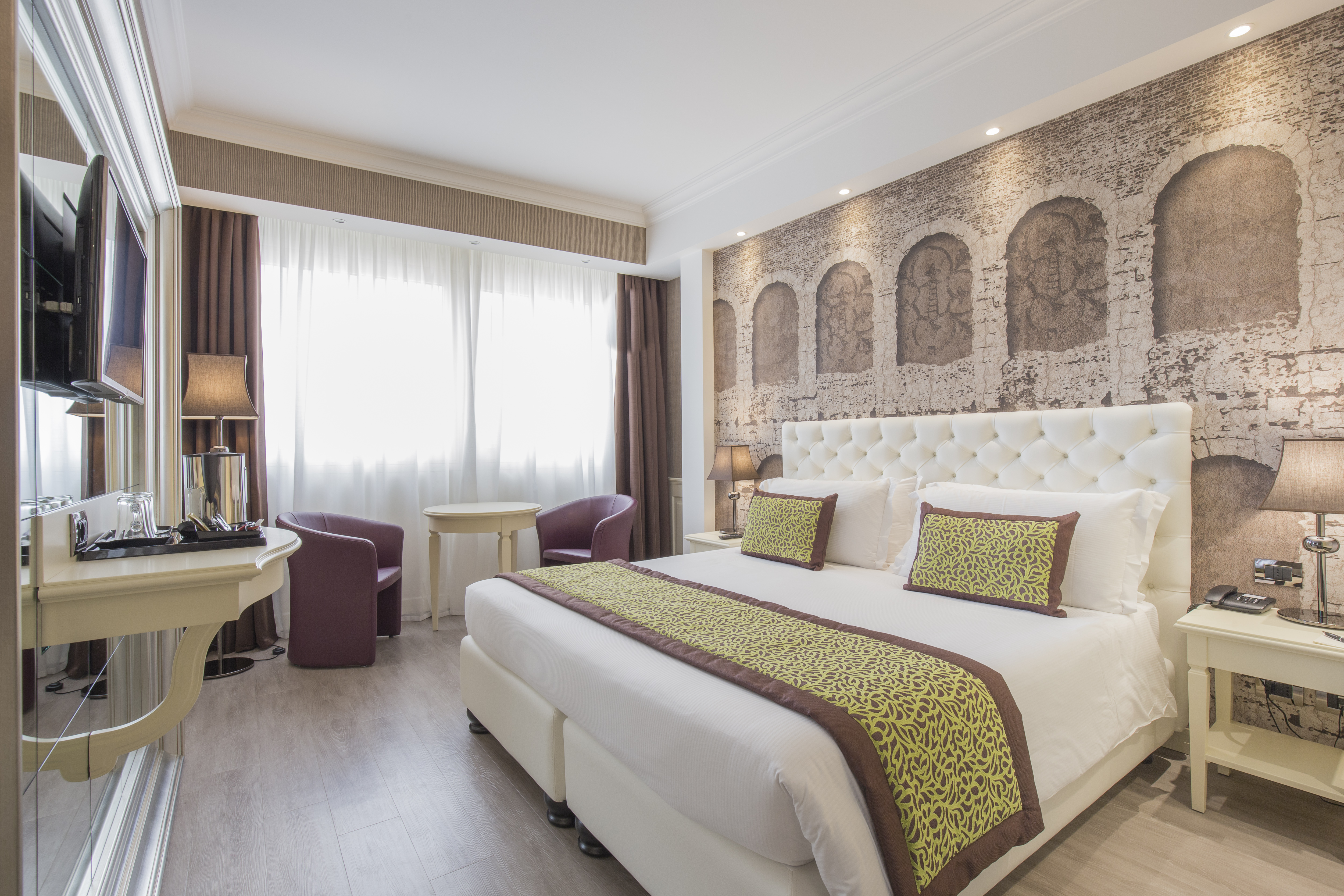 Deluxe, Double Bed
