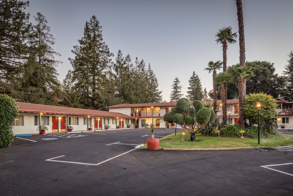 The Palo Alto Inn 32/45