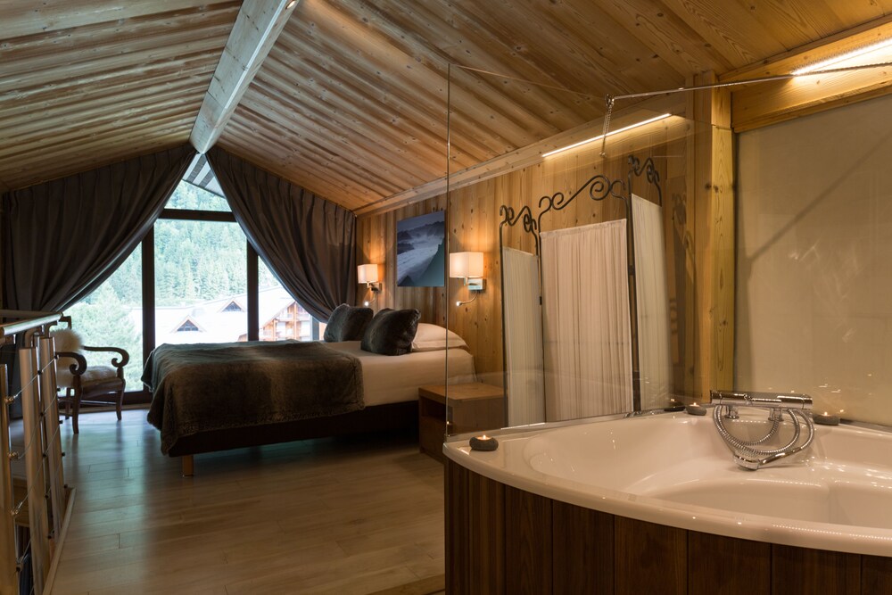 Chalet-Hotel La Chemenaz 50/50