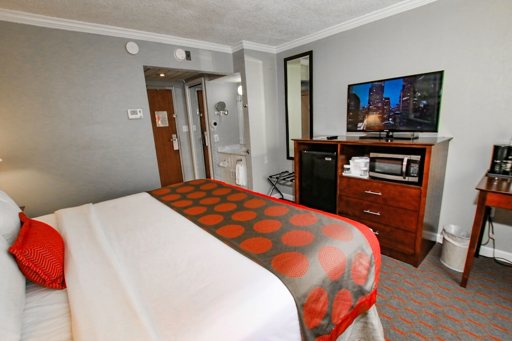 Clarion Hotel & Conference Center Lewiston 12/45
