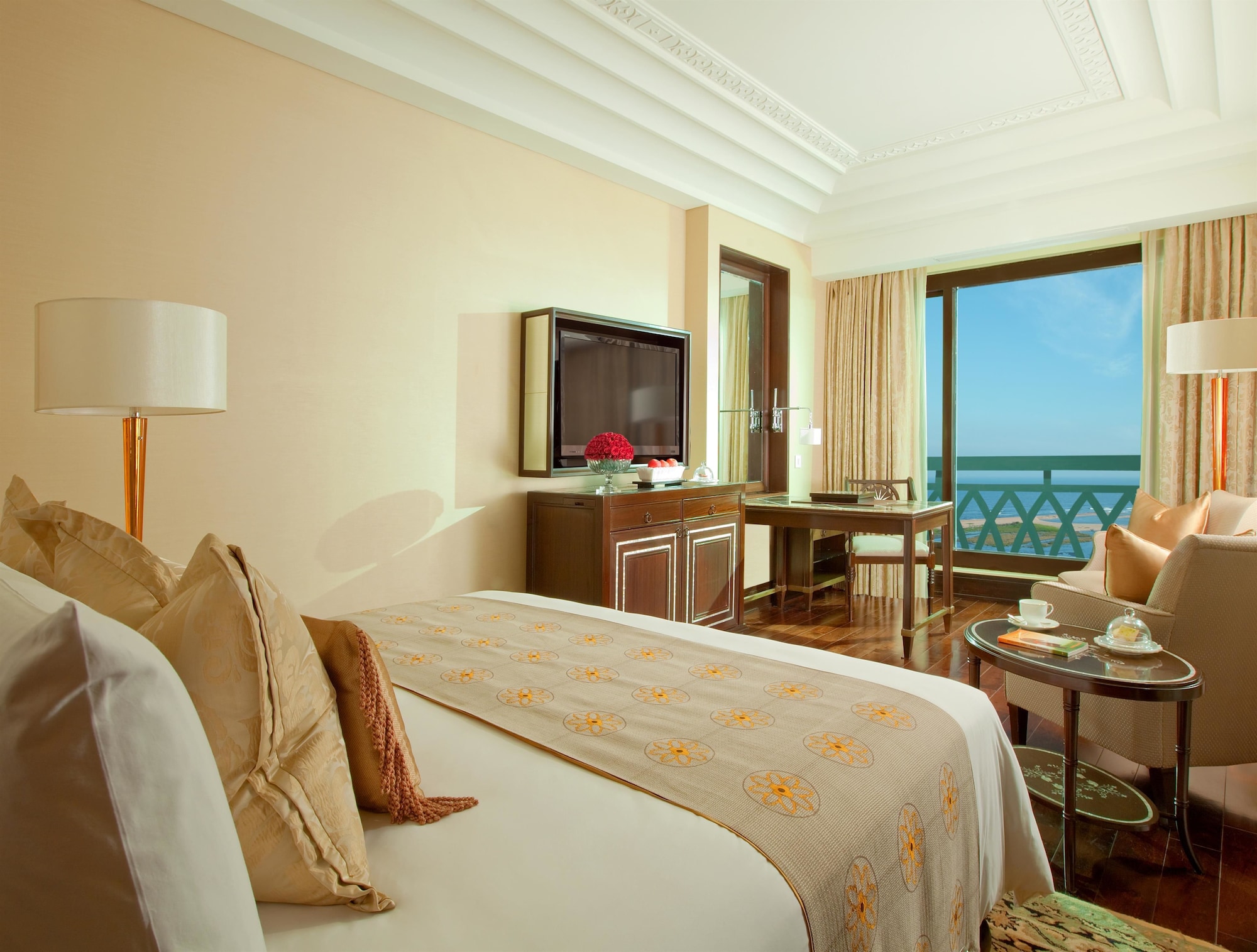 ROYAL, CLUB, SEA VIEW