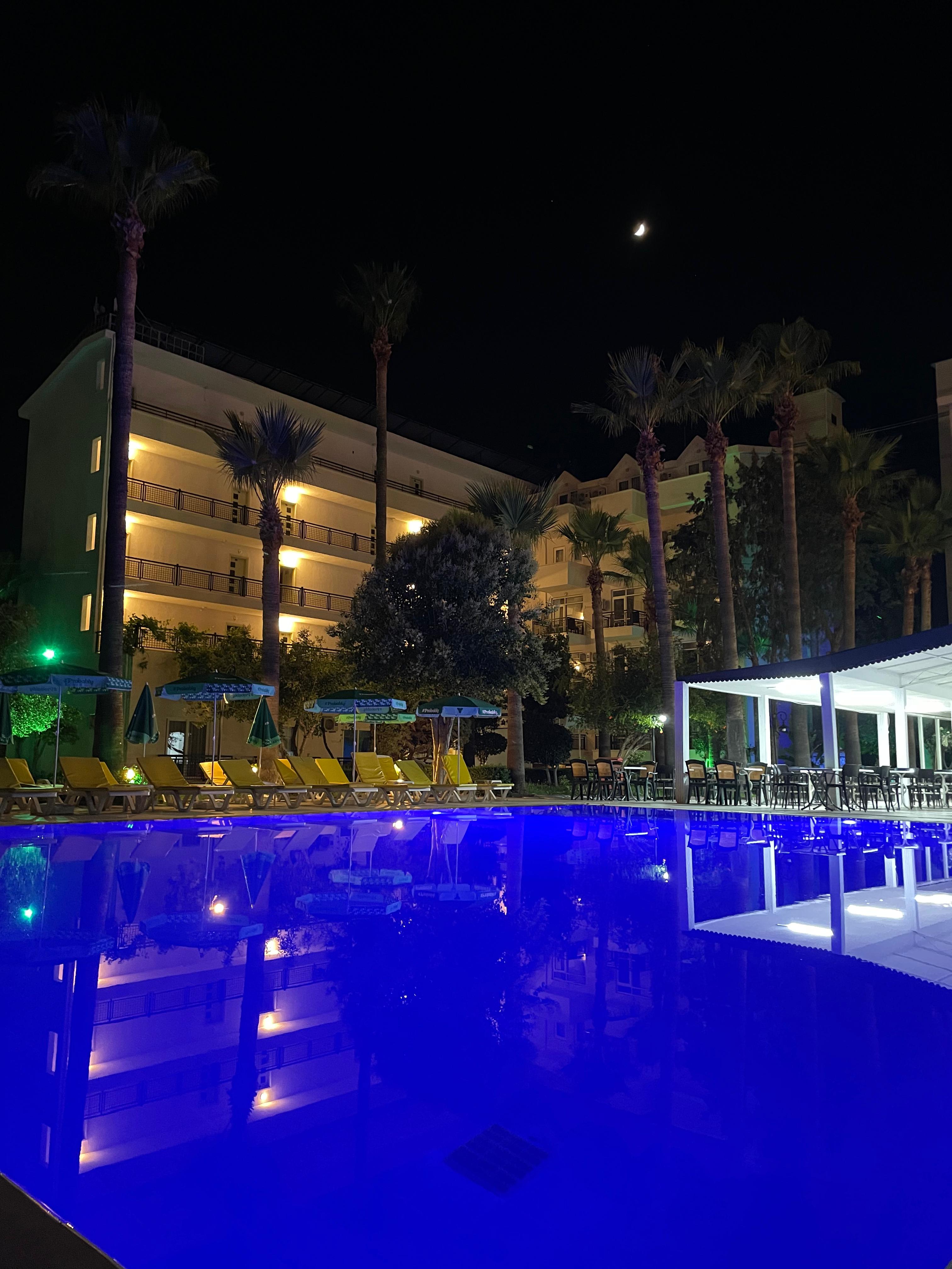 Malibu Resort Hotel 2/50