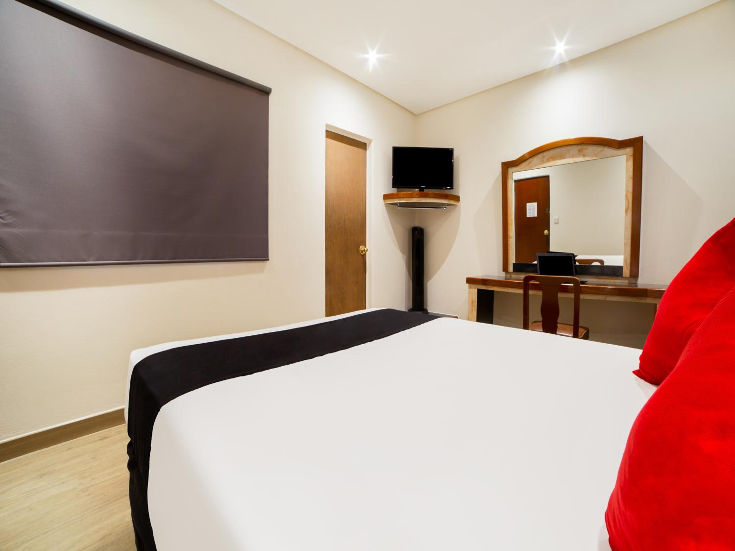 غرفة سوبيريور، Hotel Monarca 5/10
