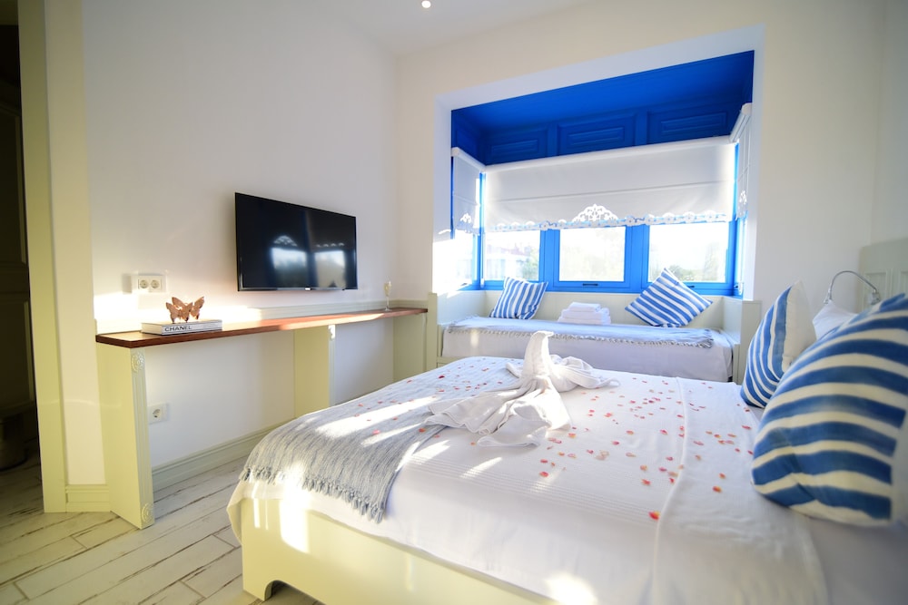 Rhodium Hotel Alacati 16/48