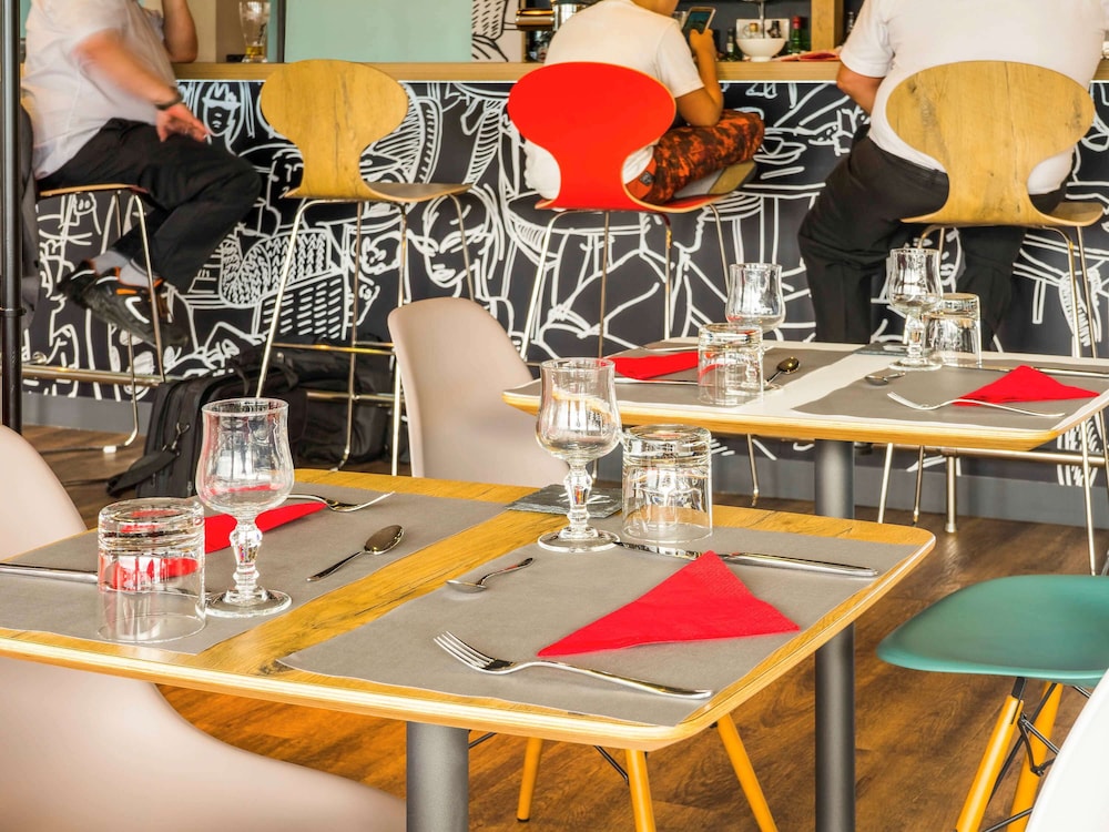 Ibis Tarbes Odos 53/64